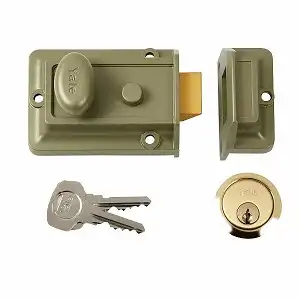 Yale P-77 Traditional Nightlatch 60mm - High Security for Wooden Doors